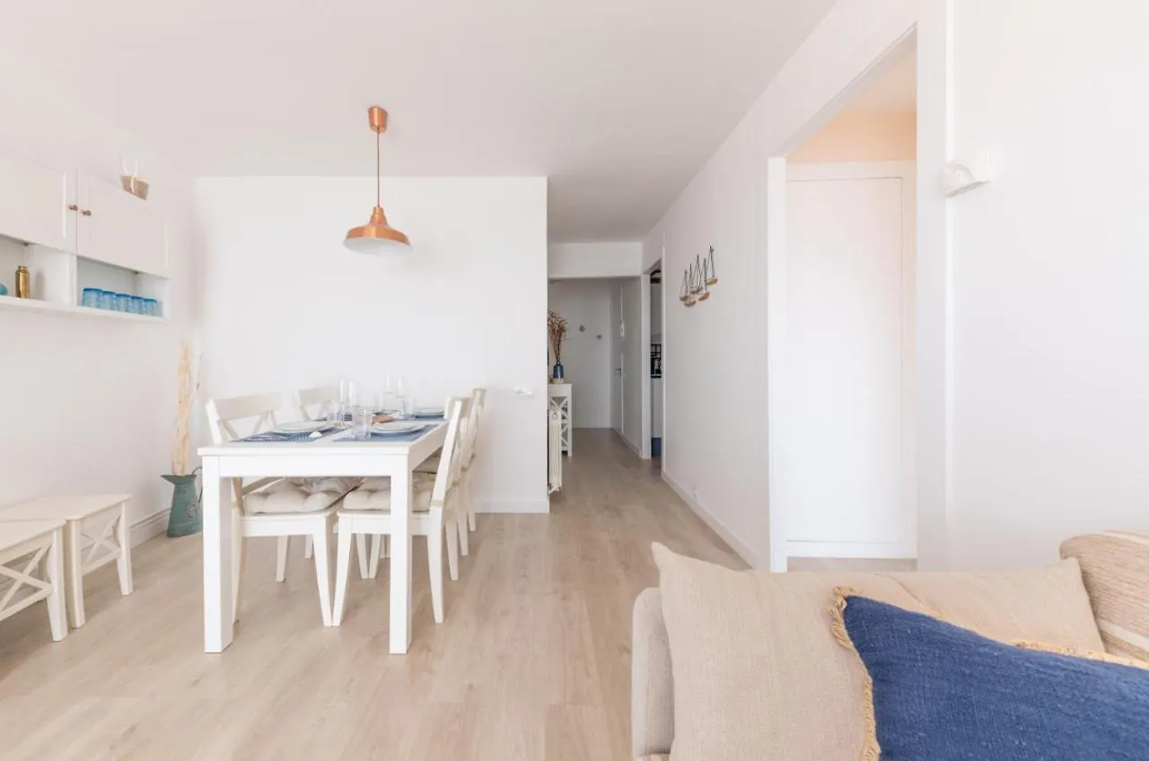 Precioso apartamento con piscina y vistas al mar Sant Feliu de Guíxols