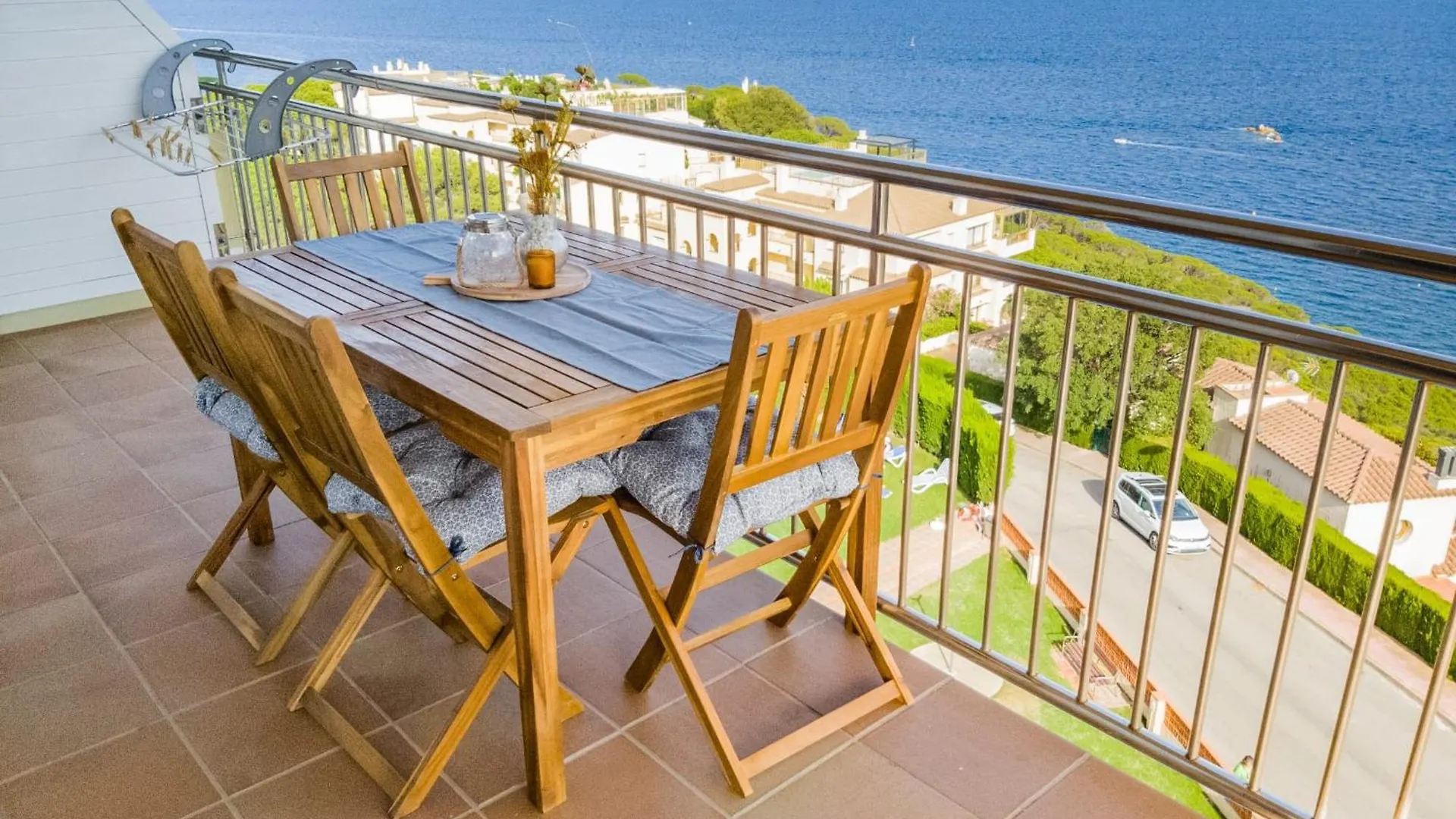 Precioso apartamento con piscina y vistas al mar Sant Feliu de Guíxols España